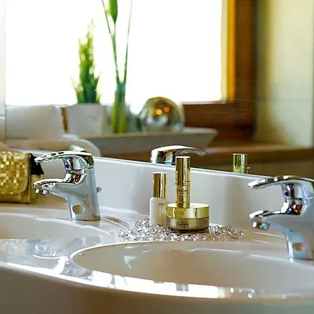 Der Burgfellnerhof - Adults Only Otel 4*