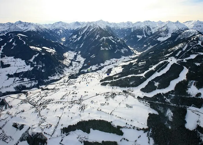 酒店 Der Burgfellnerhof - Adults Only 4*