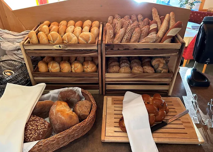 מלון Der Burgfellnerhof - Adults Only 4*