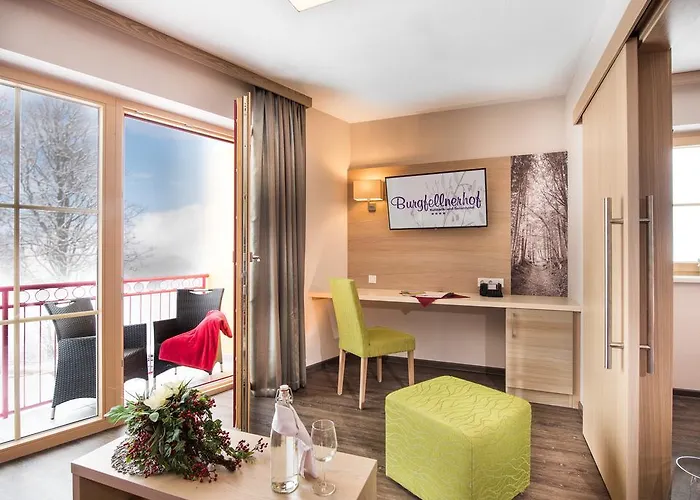 Der Burgfellnerhof - Adults Only מלון 4*